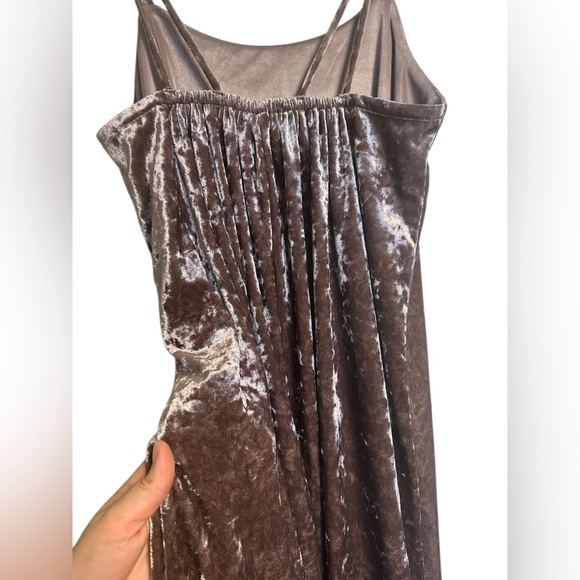 Lush | Mauve Velvet Dress | Sleeveless | Holiday Party | Mini Dress | Medium - Picture 7 of 7